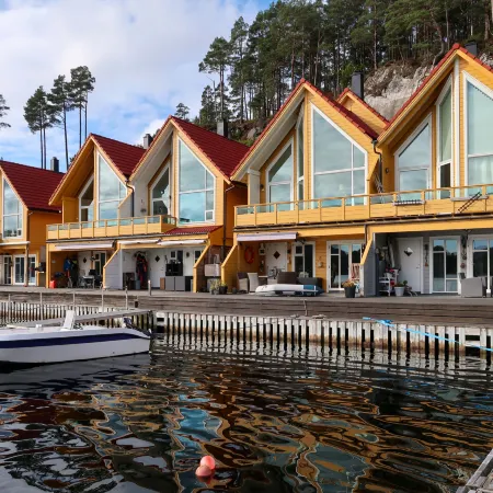 Heningen Hotels in Tysnes