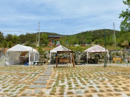 Damyang Sesolgil 12 Pension Отели рядом с достопримечательностью «Meta Provence»