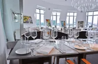 Dancing House - Tančící dům Hotel