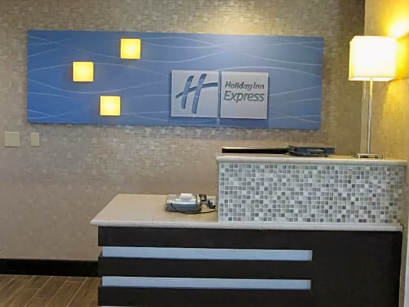 Holiday Inn Express Cloverdale - Greencastle, an Ihg Hotel