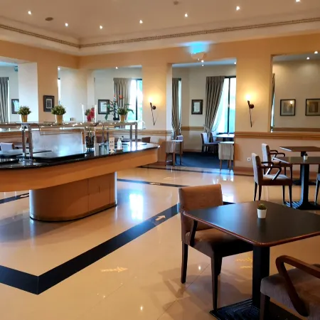 Riviera Hotel