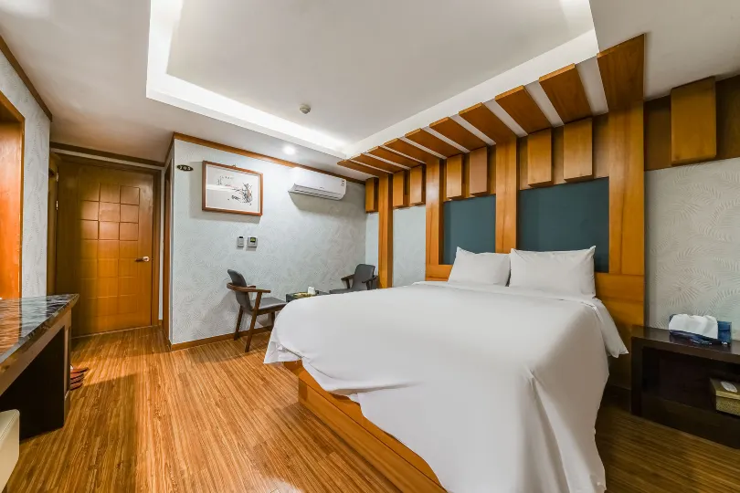 Goyang Karma Hotel