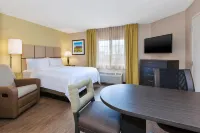 Candlewood Suites Rocky Mount Hotels in Stony Creek