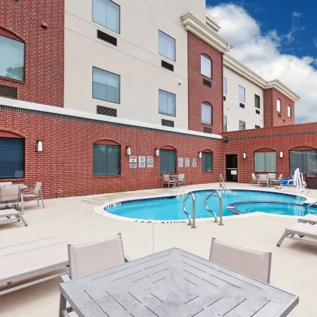 Holiday Inn Express & Suites LONGVIEW SOUTH I-20 by IHG