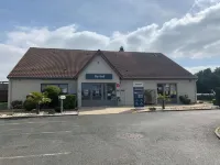 Kyriad Chateauroux - Saint Maur Hotels in Velles