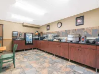 Days Inn & Suites by Wyndham Baxter Brainerd Area Hotels in Baxter