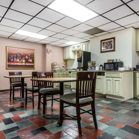 Quality Inn & Suites Binghamton Vestal