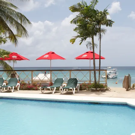Tropical Sunset Beach Apartment Hotel