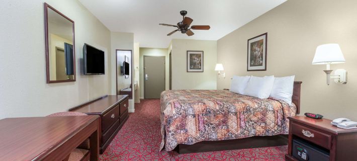 Days Inn by Wyndham St Peters/St Charles Hotels in St. Charles County