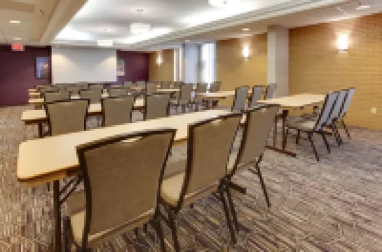 Drury Inn & Suites Louisville East Hotels in Hurstbourne