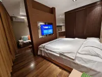 豆丁民宿（張家口七中店）