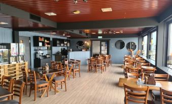 Vardø Hotel - Housity