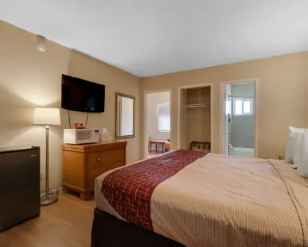 レッド ルーフ イン ニードルズ ニードルズのホテル