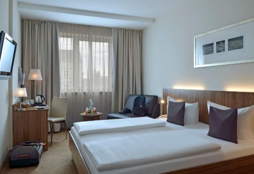 B&B 호텔 베를린 시티-오스트 위치