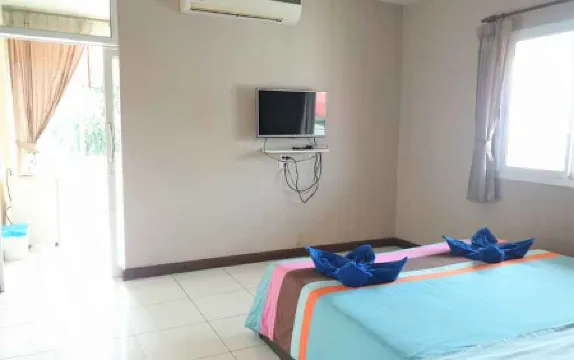 Sea Beach Koh Larn 1