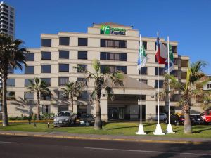 Holiday Inn Express 伊基克