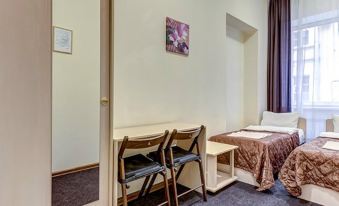 SuperHostel on Nevsky 130