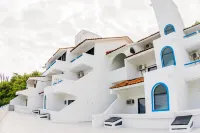VILLAS CORAL HUATULCO Hotels near Playa la Esperanza