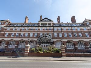 Stunning One Bedroom Apartment in Bournemouth