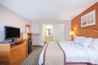 Baymont by Wyndham Madison Heights Detroit Area Hotels in Clawson