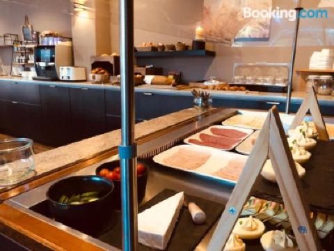 Restaurant Hotel Rooms Photo