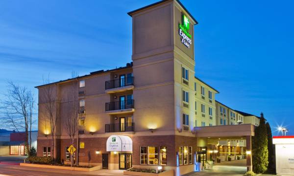 Holiday Inn Express & Suites Portland-NW Downtown by IHG