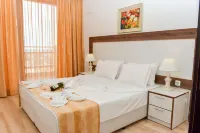 Olymp Apartcomplex Hotels near Градина на комплекс Камбани 1