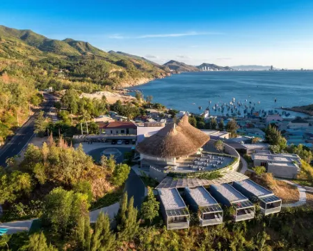 Casa Marina Resort Hotels in Ghenh Rang