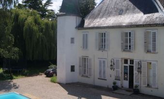 Château de Seurre - No Boring People Please - O6-IO-66-95-83