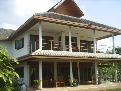 Ban Rim Nam Riverside Resort
