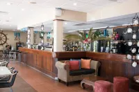 Roebuck Bay Hotel - Barer