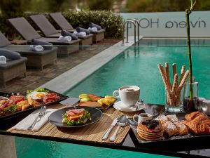 Athenian Riviera Hotel& Suites