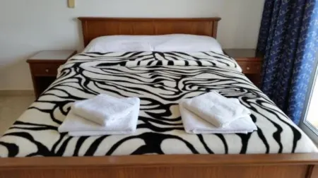 Pelides Apartments Отели рядом с достопримечательностью «Intercity Buses»