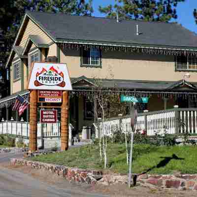 Fireside Lodge Hotel Exterior