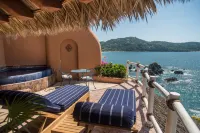 Villa El Murmullo by la Casa Que Canta Hotels in Zihuatanejo
