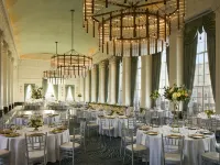 Marriott St. Louis Grand Hoteles cerca de Biblioteca Pública Central