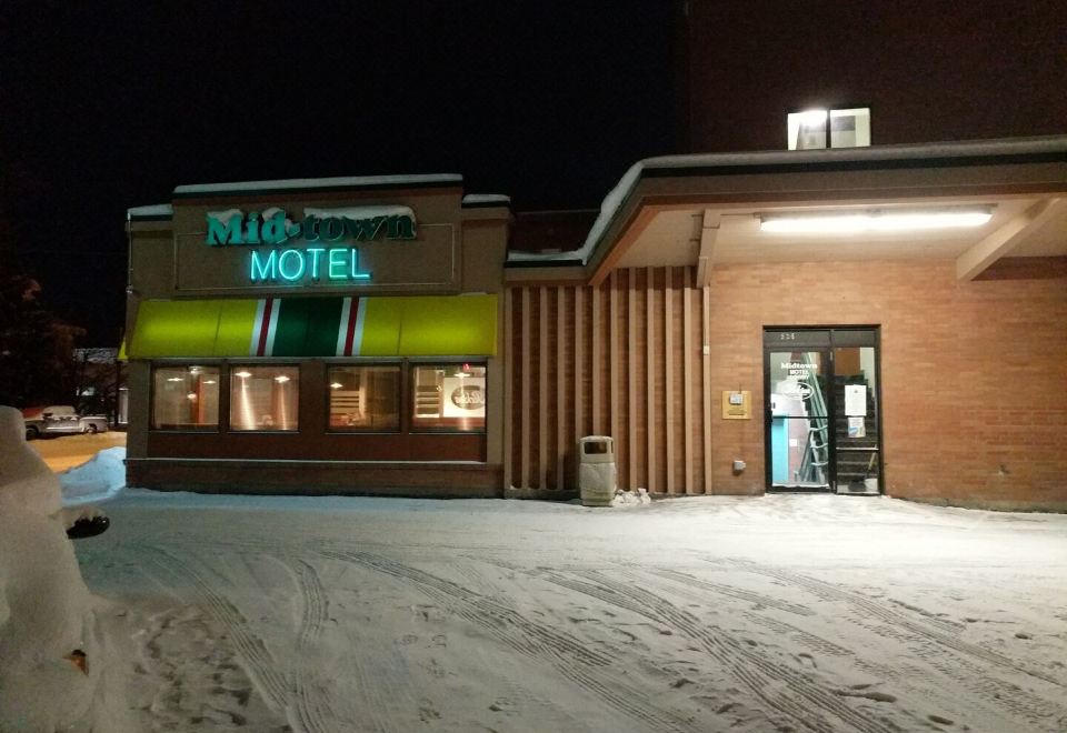 Mid Town Motel - Housity