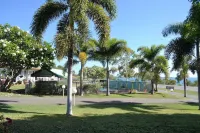 Ocean View Motel Bowen Hotels near Dog-off-leash Beach