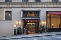 Executive Hotel Pacific Hoteles cerca de Amazon Corporate Headquarters
