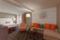 The Garland Hotels in Studio City