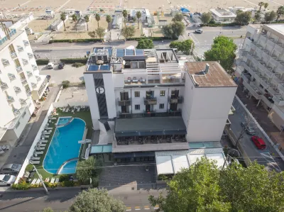 Ferretti Beach Hotel Hotel in zona Bagni 47 48 Basilico