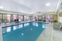 Holiday Inn Express - Akron NW - Fairlawn, an IHG Hotel - Pools