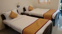Varuna Inn Banquets & Resort Hotels in Nemmeli