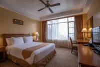 John Hay Hotels Garden Wing (formerly The Manor at Camp John Hay) - balcon
