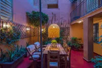 Art Pantheon - Suites & Apartments Hotels in Plaka