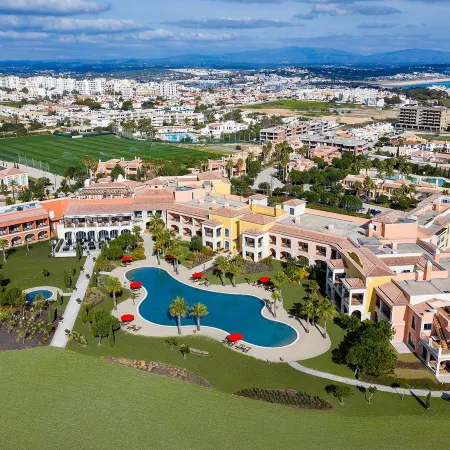 Cascade Wellness Resort