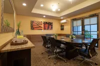 Oxford Suites Pismo Beach