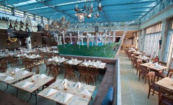 4-Sterne Superior Erlebnishotel Bell Rock, Europa-Park Freizeitpark & Erlebnis-Resort - Housity