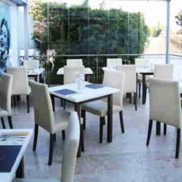 Hotel Años 50 Dining/Meeting Rooms