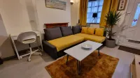 Cosy Stay in Stoke on Trent by Villazu Hotels in Cheadle